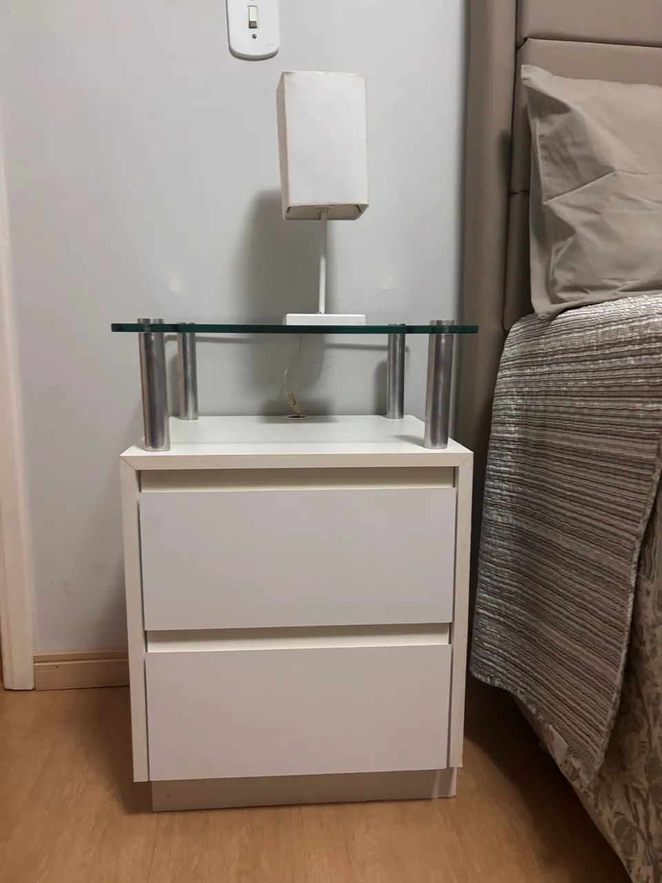 Mesa cabeceira 