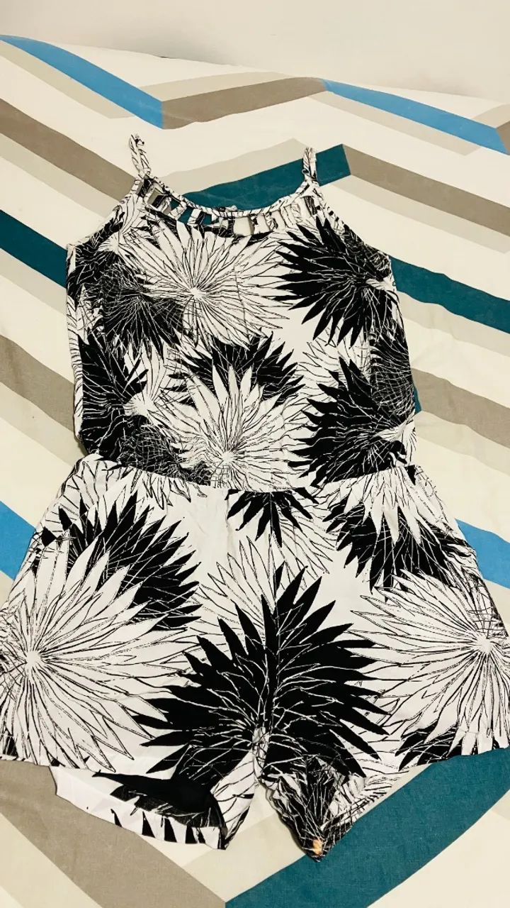 MACACÃO CURTO ESTAMPADO