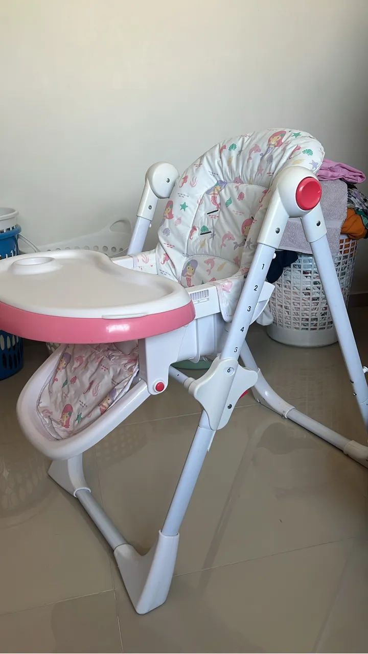 Cadeirinha de alimentação bebê 
