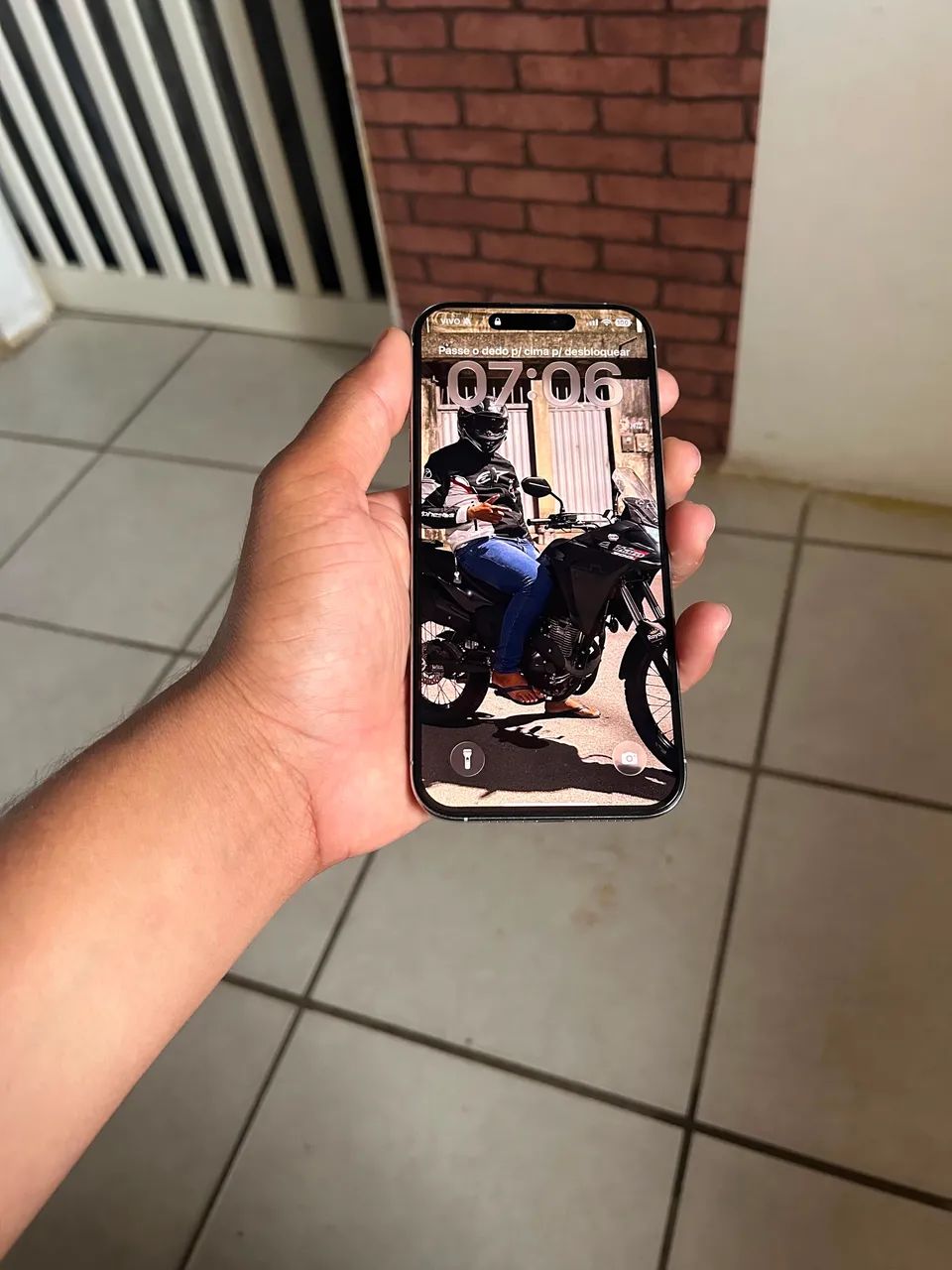 Iphone 16 pro Max  - Foto 2