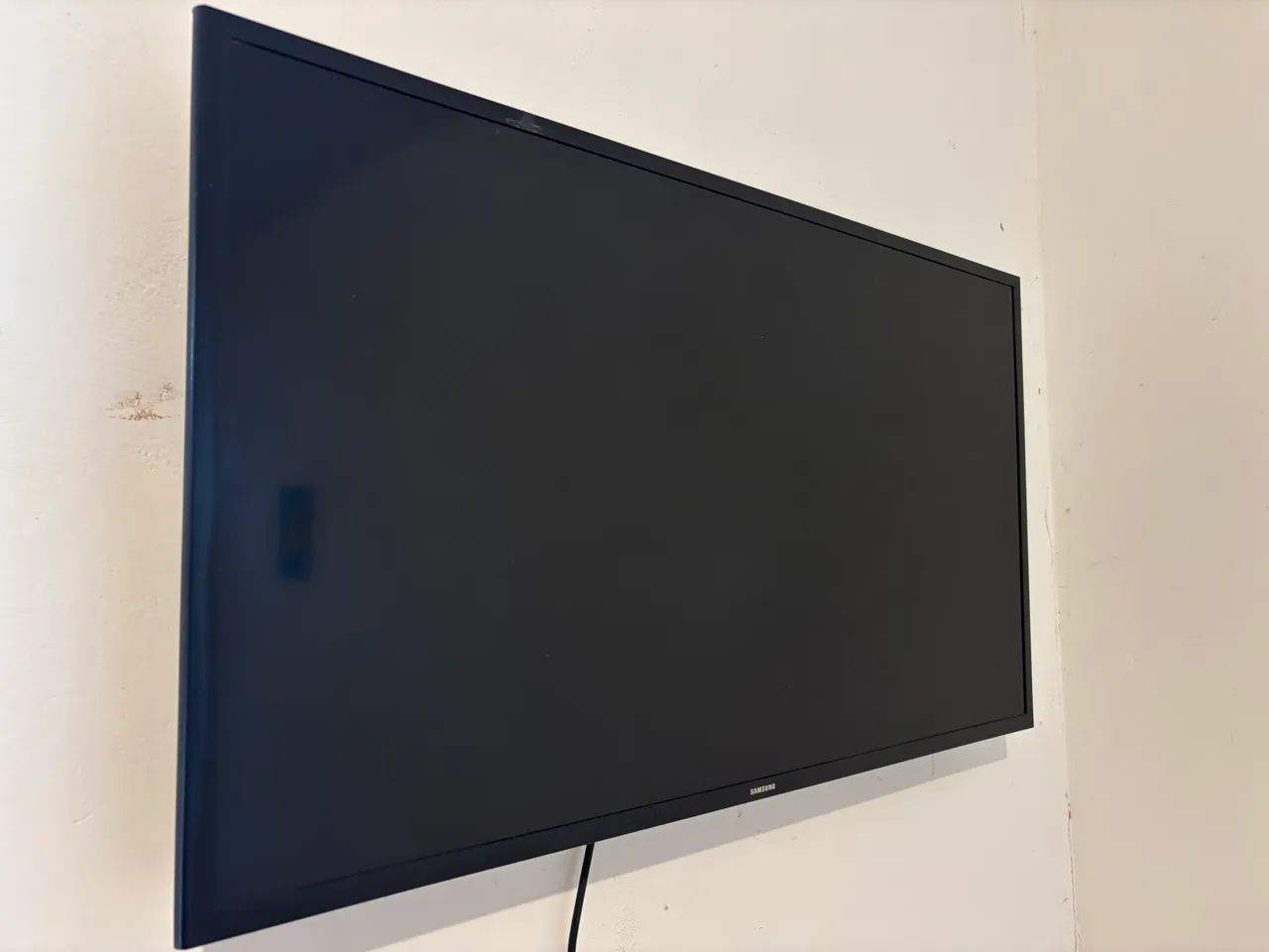 Tv Samsung 43? *LEIA*