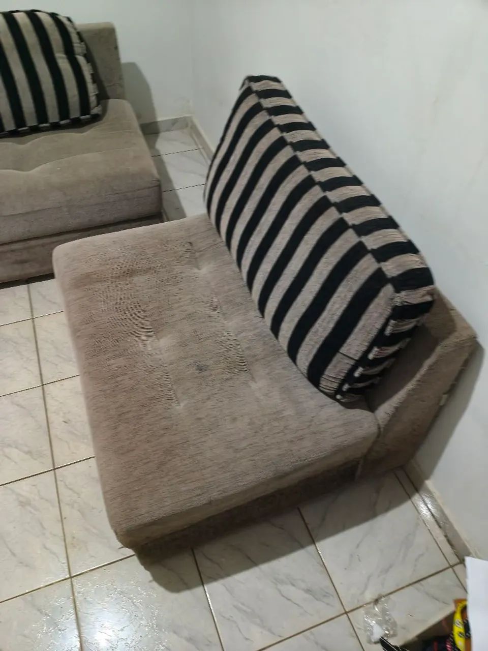 Sofá básico de sala - Foto 4