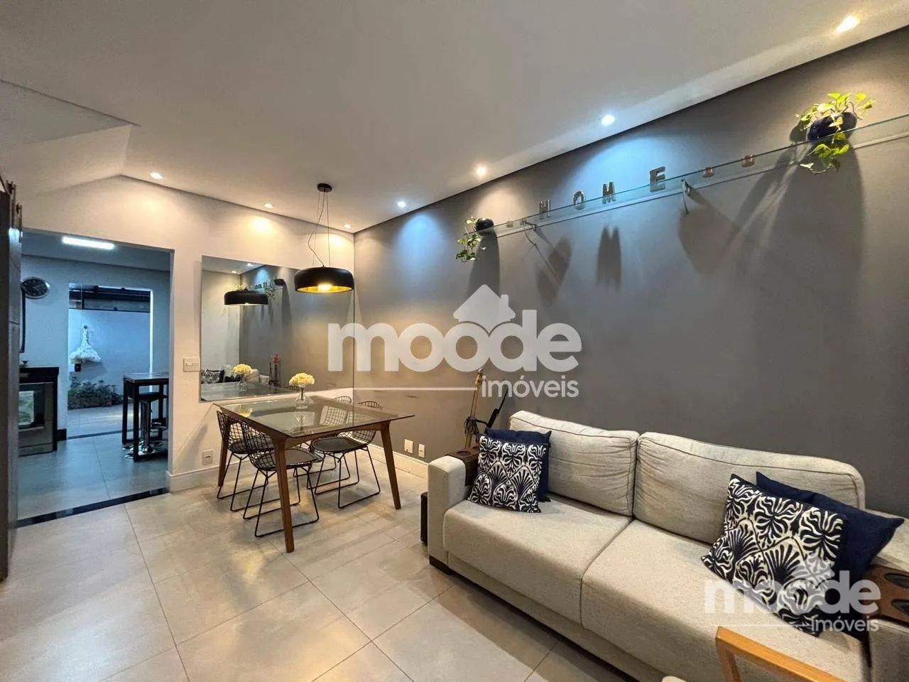 CASA COM 4 VAGAS, 3 QUARTOS ( 1 SUÍTE) CHURRASQUEIRA - Foto 2