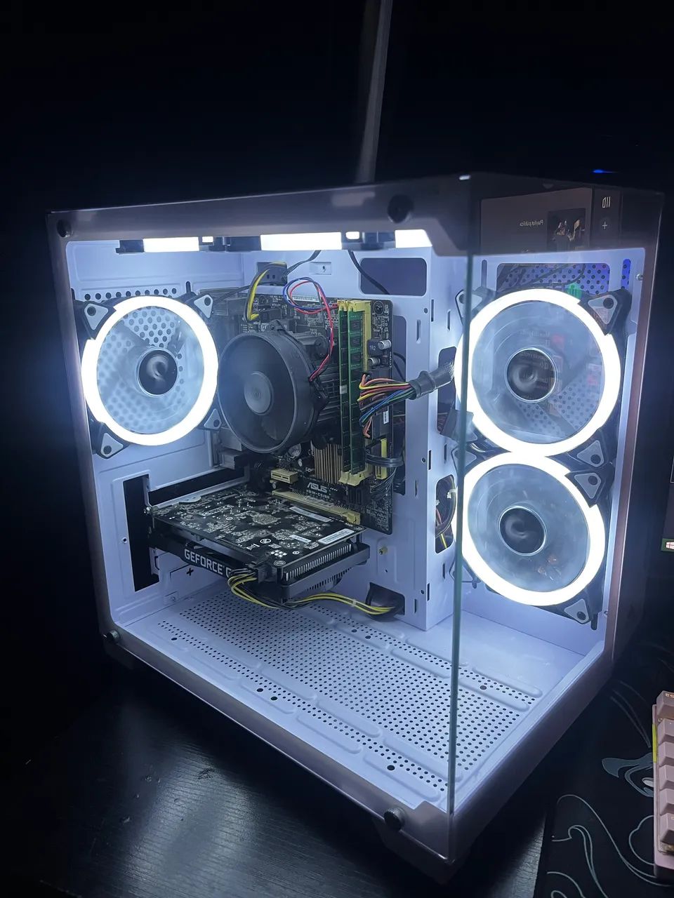 Gaming PC405755215919851521