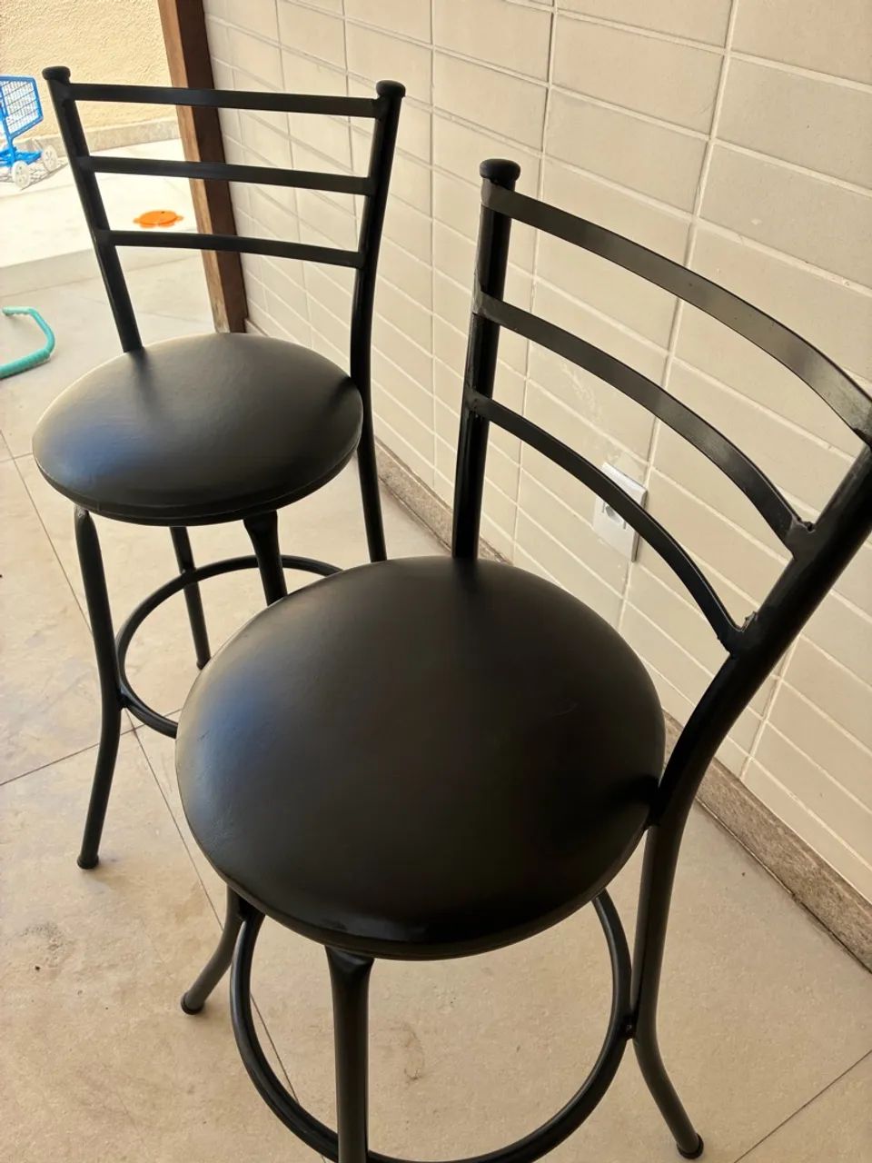 Kit duas banquetas novas!!!