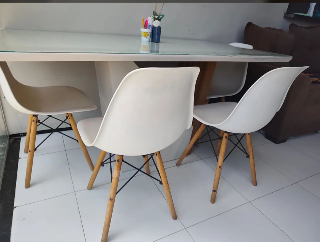 Conjunto de mesa com 4 cadeiras - Foto 3
