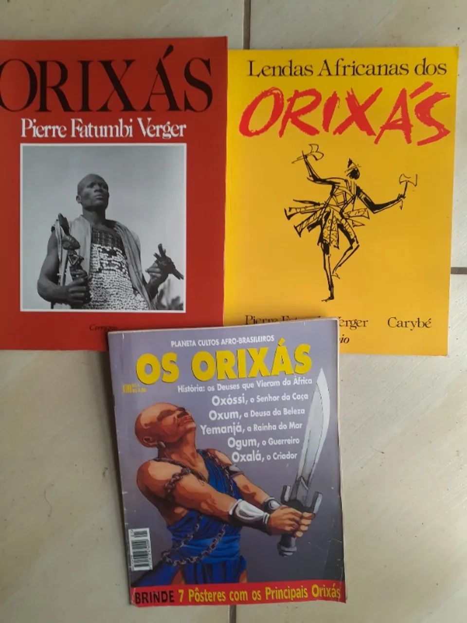 LIVROS E REVISTA SOBRE ORIXÁS. PIERRE FATUMBE VERGER