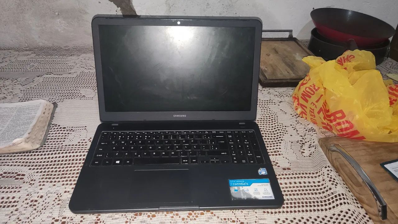 Notebook Samsung 500G de memória 