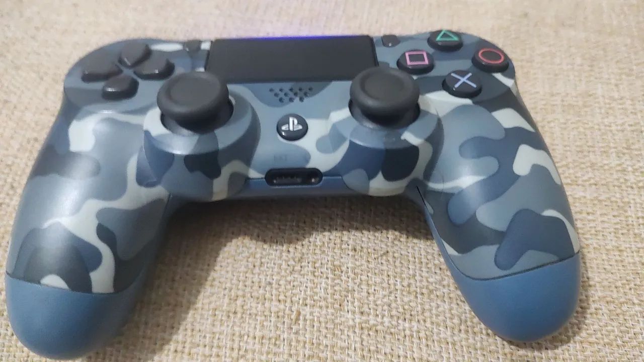 CONTROLE PS4 ORIGINAL CAMUFLADO - Foto 3