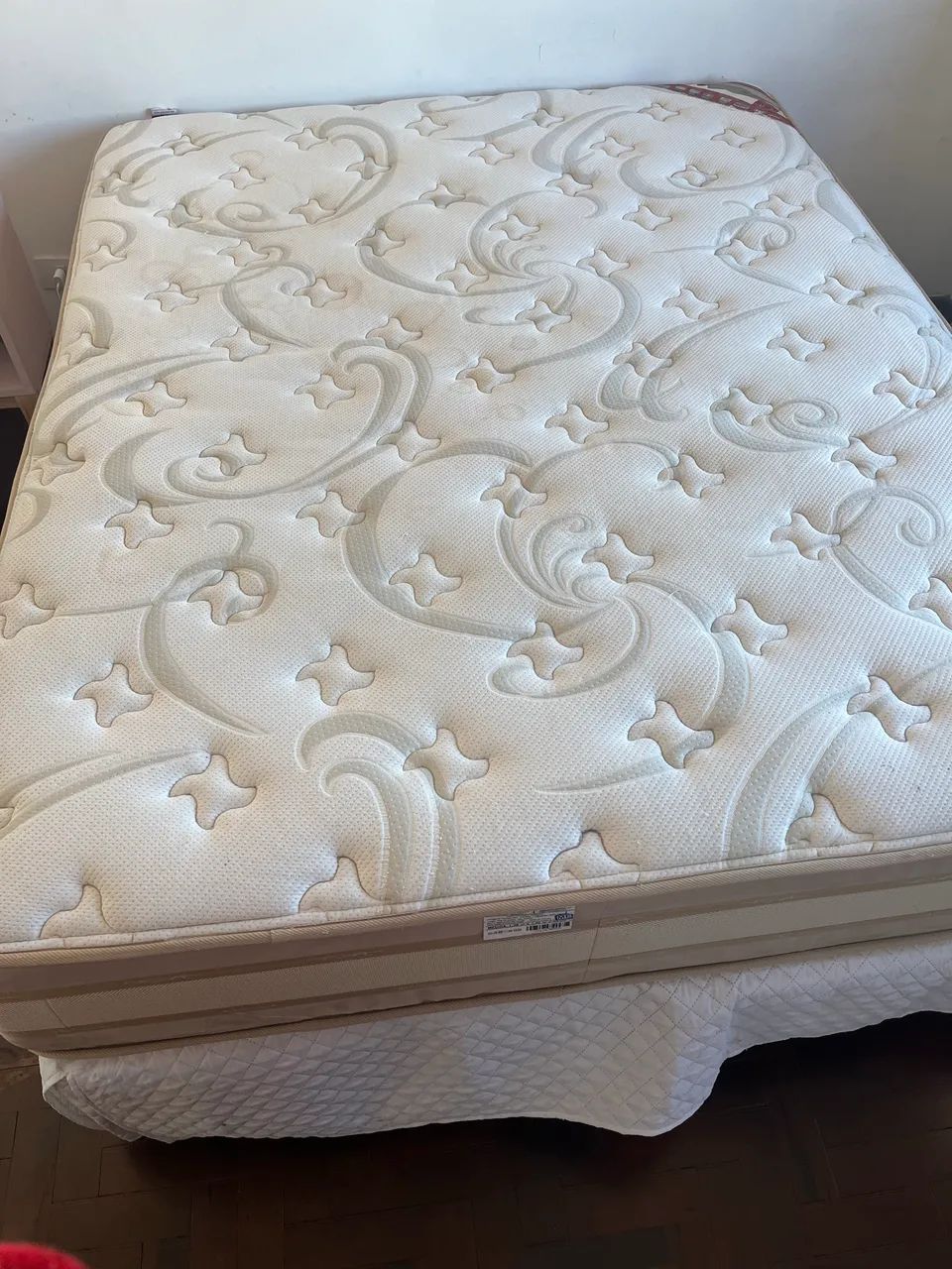 Cama  Queen com colchão de molas  - Foto 2