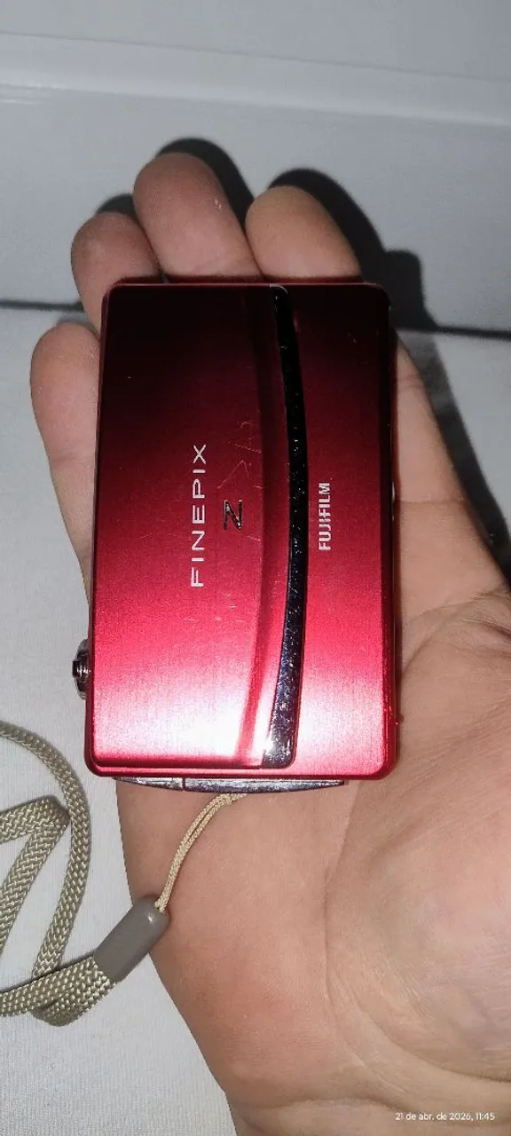 Fujifilm FinePix F40fd com Caixa e Acessórios ? Muito Bem