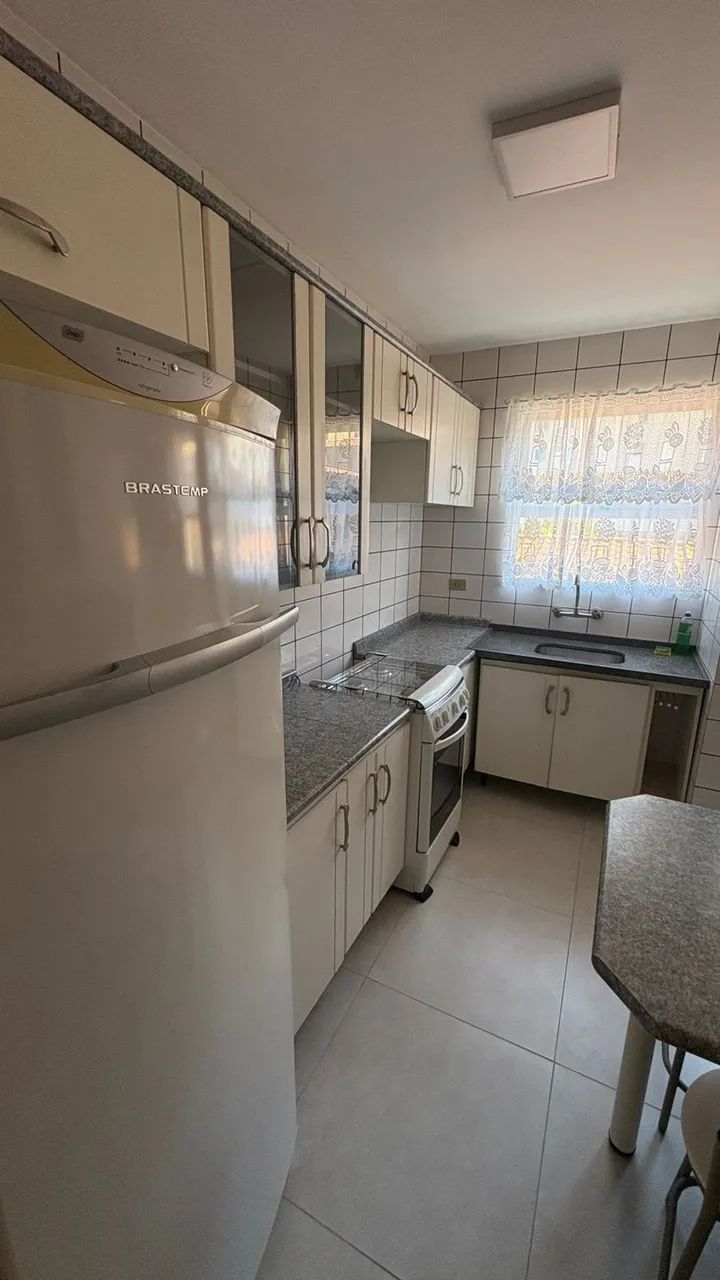 Apartamento Semimobiliado com 2 Quartos no Cabral - Foto 5