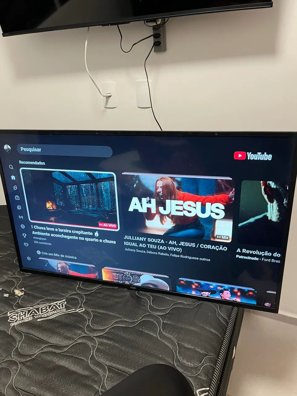 Tv AOC