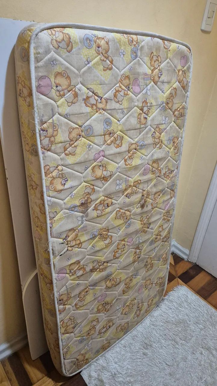 Berço retro com colchão  - Foto 4