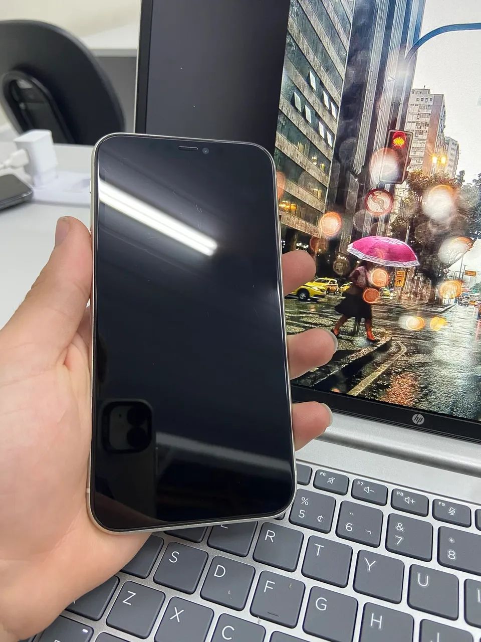     iPhone 11 64GB Branco | Face ID OK | Excelente Estado - Foto 4