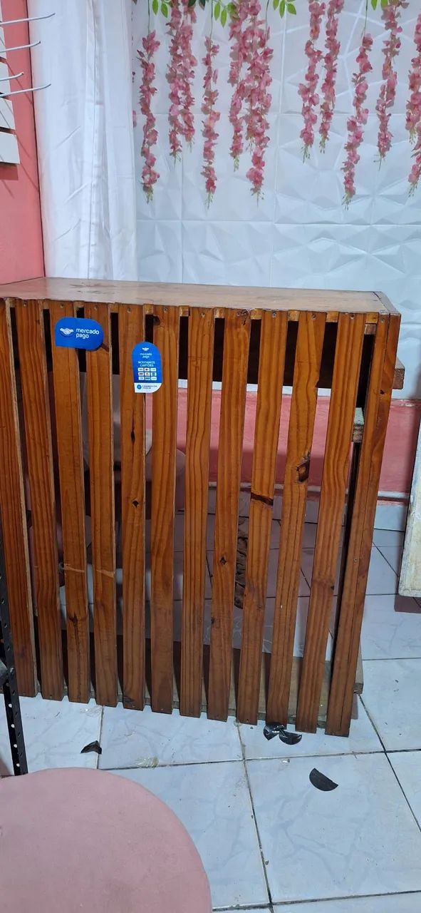 WOODEN COUNTER