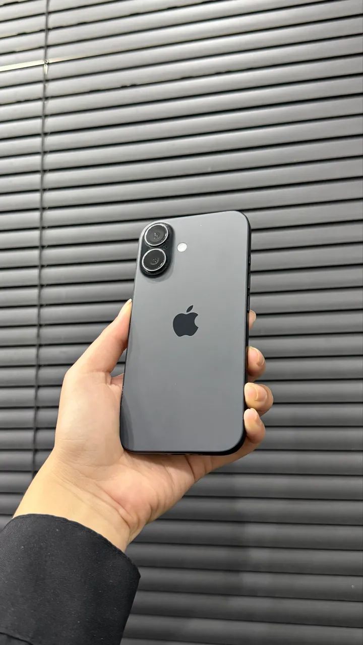 iPhone 16