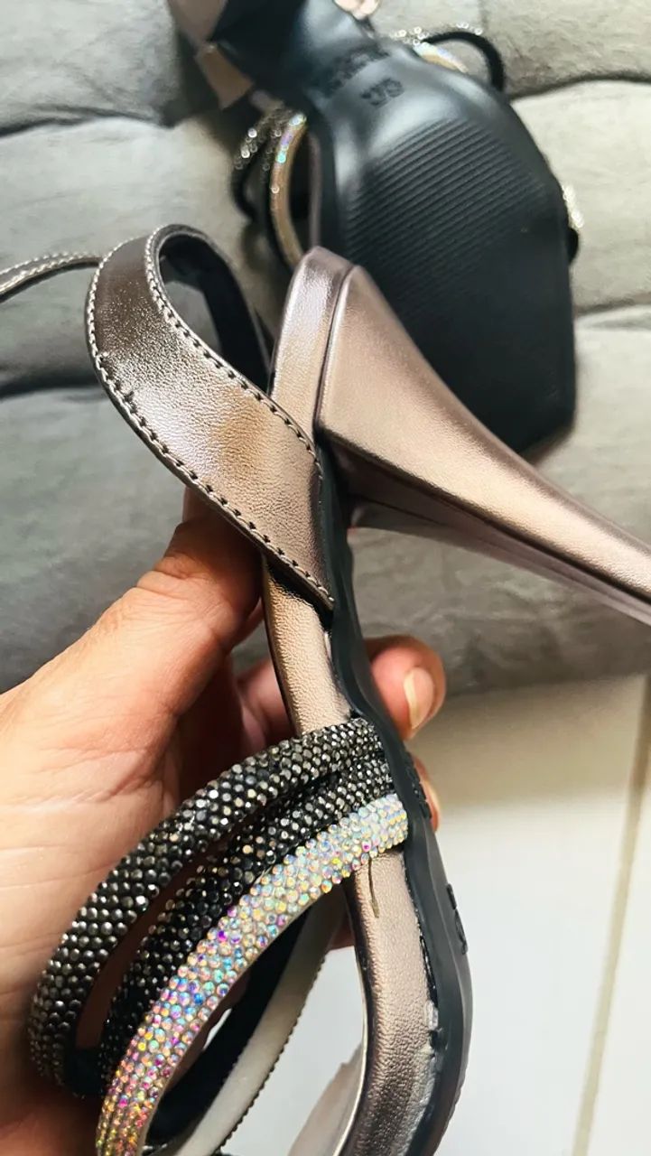 Sandália com strass  - Foto 4