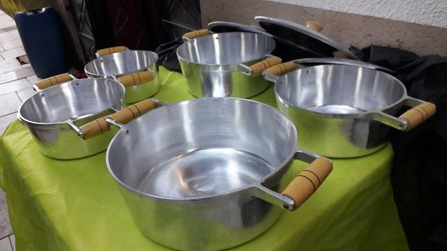Conjunto de panelas de alumínio batido - Foto 3
