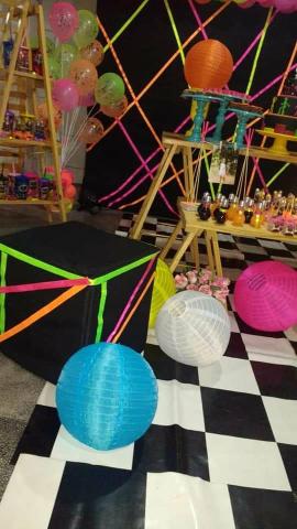 Festa neon em kit paletes - Foto 2