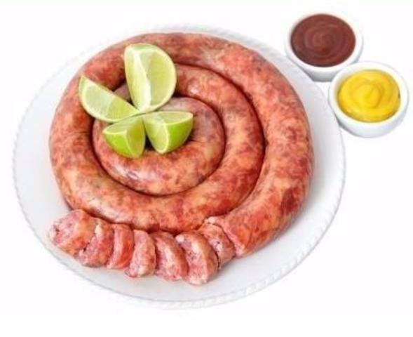 Linguiça recheada, costela de búfalo entre outros