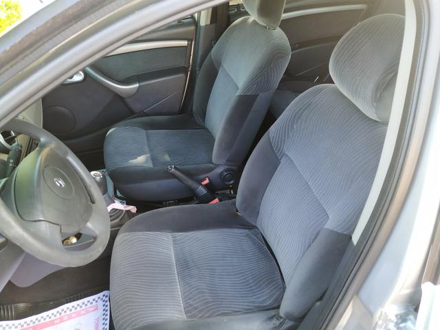 Sandero Privilege 1.6 (8V) - Foto 12