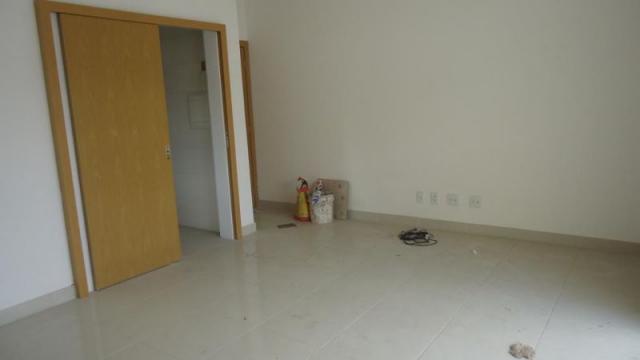Excelente apartamento de 3 quartos com 3 vagas de garagem na melhor localização da região - Foto 6