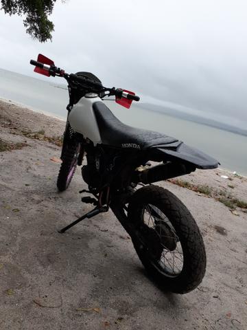 STX 200cc de Trilha