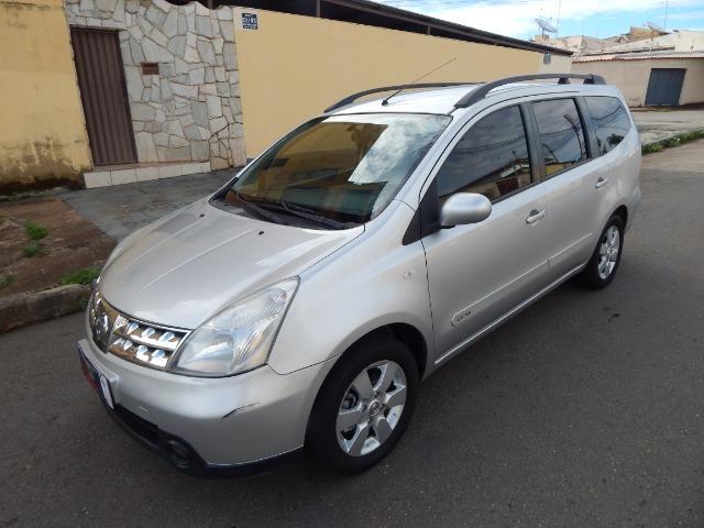 Nissan/grand livina 7 lugares 2010/2010 muito nova - Foto 4