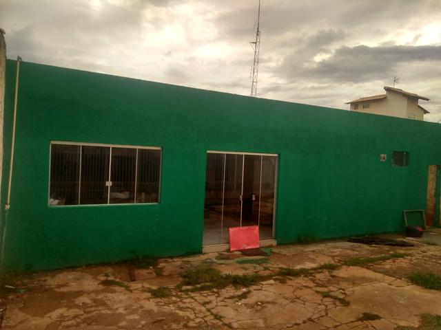 Vendo ou Troco Casa Enorme com fundos - Foto 4
