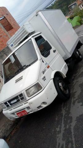 Iveco baú refrigerado