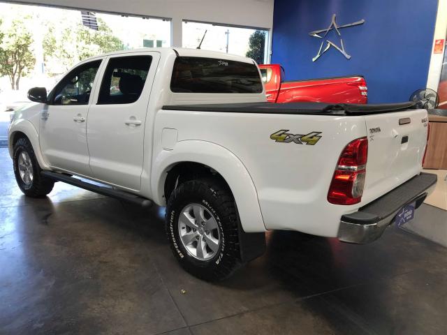 TOYOTA HILUX 2013/2013 2.7 SRV 4X4 CD 16V FLEX 4P AUTOMÁTICO - Foto 4