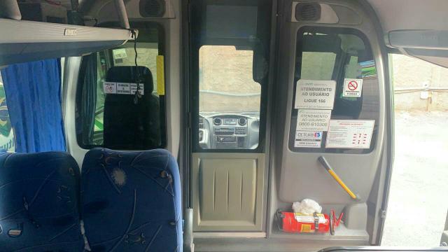 Micro ônibus top- pego 10 mil na mão para vender logo - Foto 3