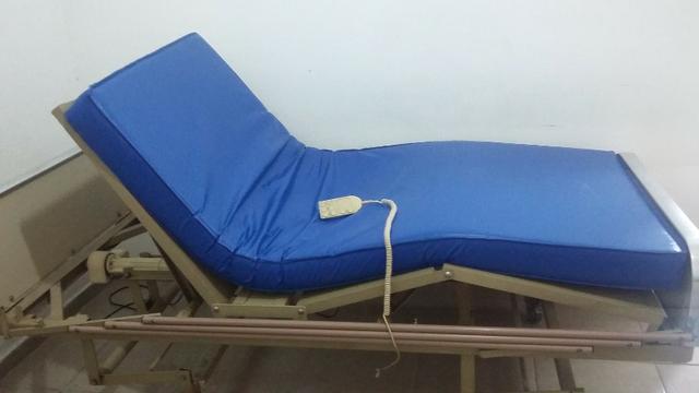 Cama hospitalar elétrica - Venda - Foto 4