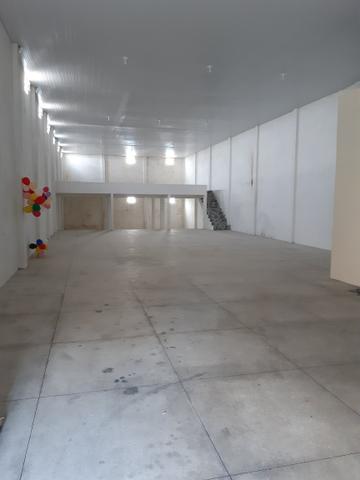 Vende-se prédio comercial novo 10x32x7 - Foto 2