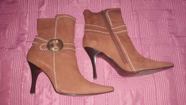 Bota 36