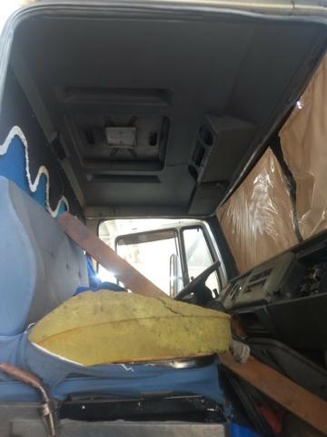 Cabine mercedes mb1214 e outros, cara chata - Foto 7