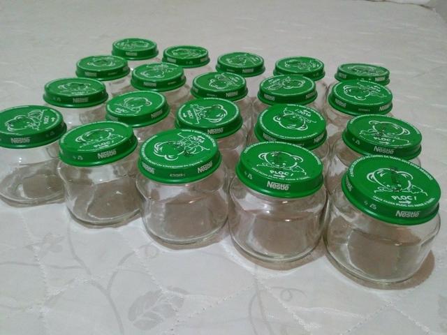 Potes de papinha de vidro