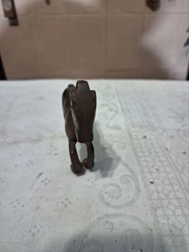 Cavalo ?  em metal .antiguidade  - Foto 4