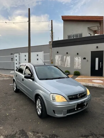 Comprar Hatch Chevrolet Corsa Hatch 1.4 4P Maxx Flex Cinza 2012 em Santa  Bárbara d'Oeste-SP