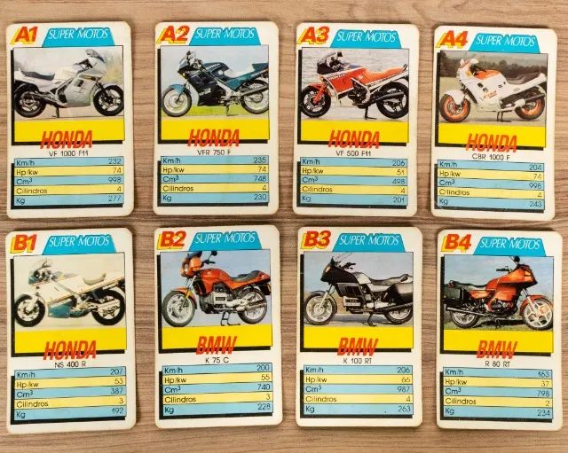 Jogo de Cartas Colecionáveis 4 Match Super Motos Cromy Club Anos