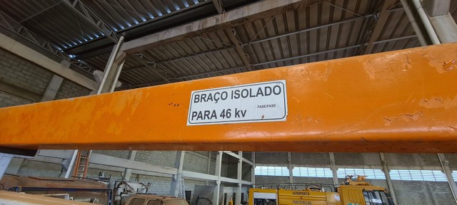 Cesto aéreo 10.5M Isolado 46kv metros. - Foto 2