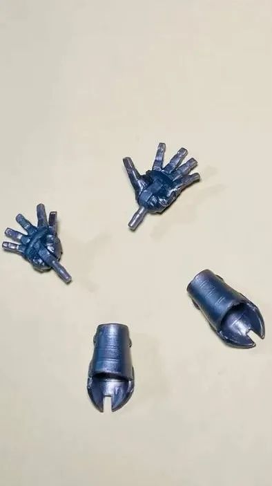 Marvel Legends par de mãos estilo luvas femininas p/bonecos Marvel Legends comprimento 3cm - Foto 2