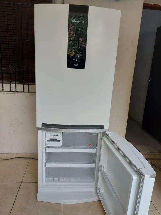 Geladeira Brastemp inverse 443 litros BRE57 110v - Foto 2