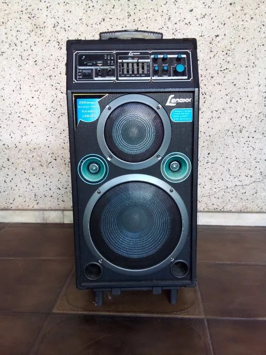 CAIXA DE SOM AMPLIFICADA LENOXX 200w c/ KARAOKE USB SD MP3 BATERI