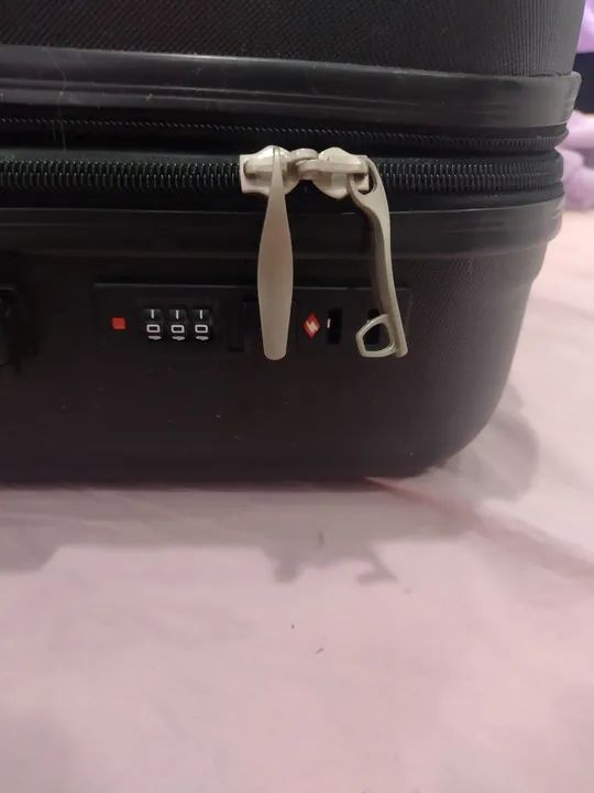 Mala de Viagem Preta 23 kg - Foto 2