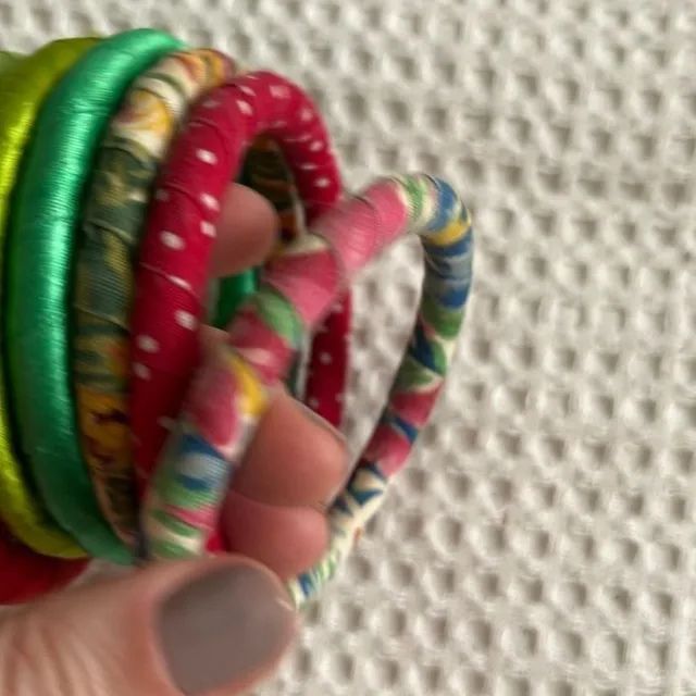 pulseiras - 6 unidades - Foto 3