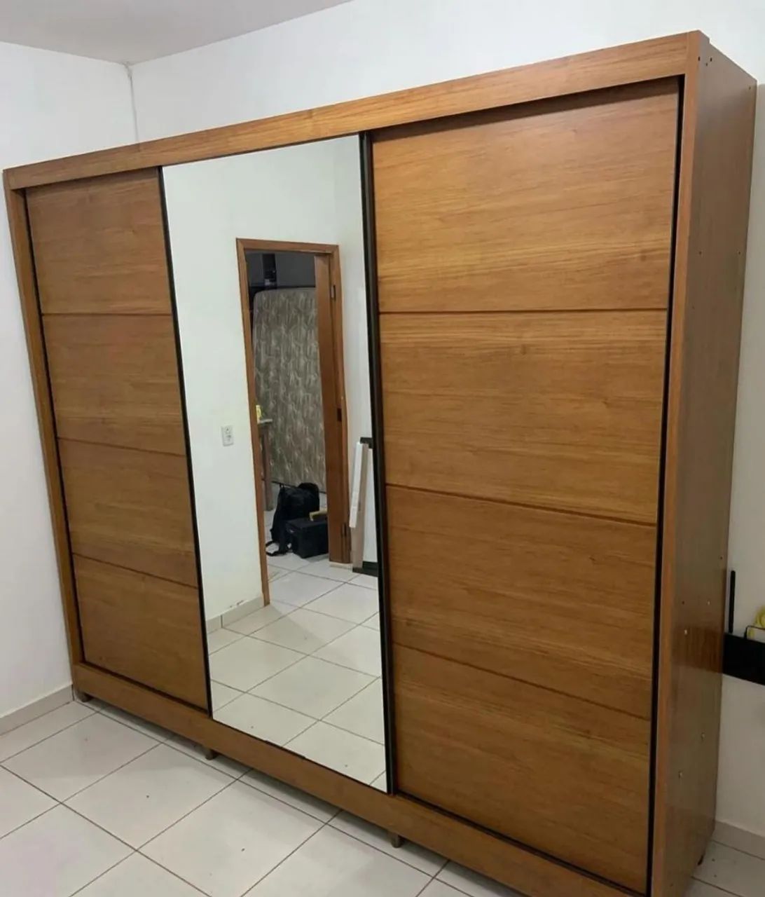 Guarda-roupa Bergano com 6 gavetas e espelho! - Foto 3