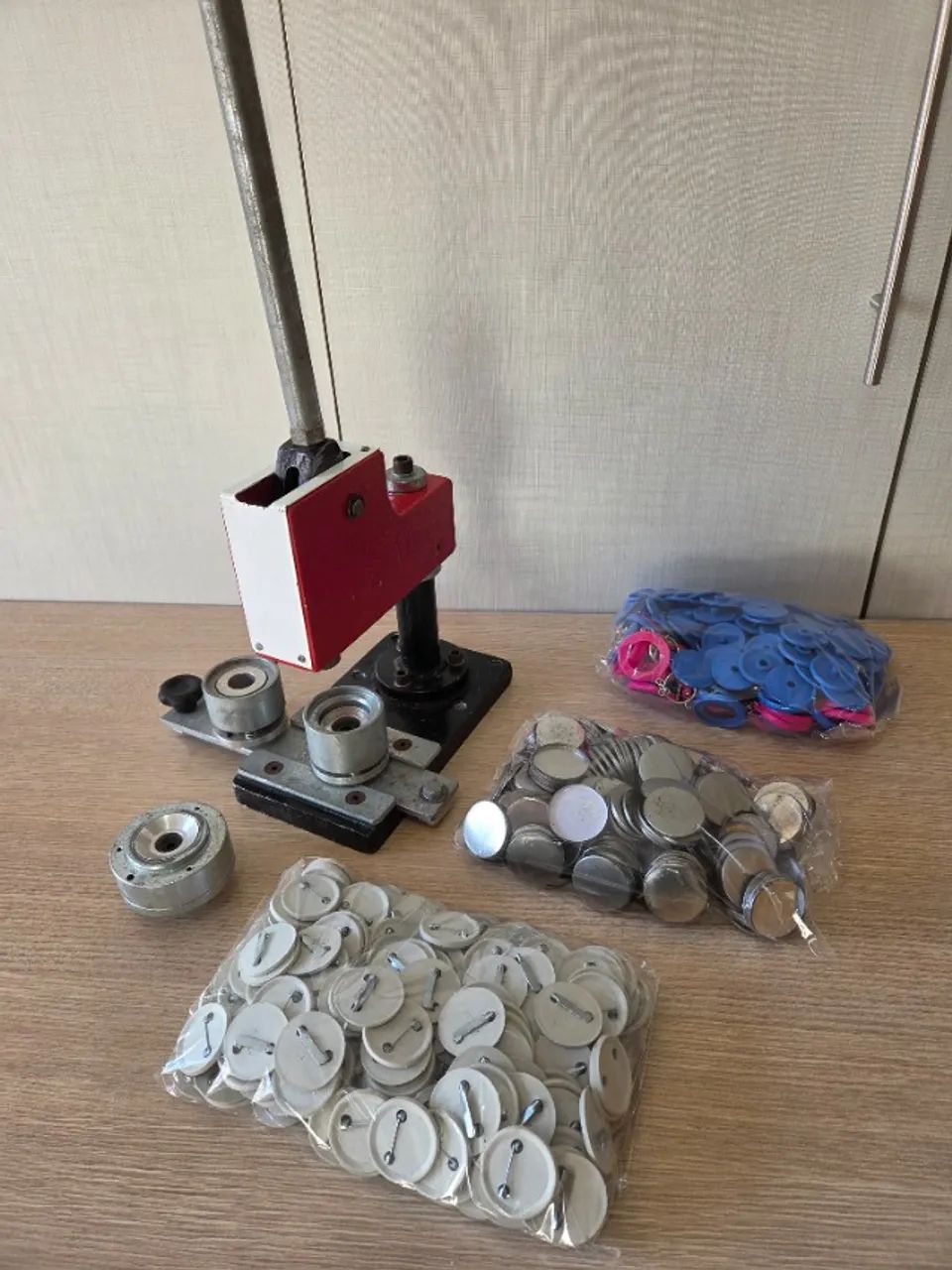 Prensa Reta Manual de Bottons Chiguetto