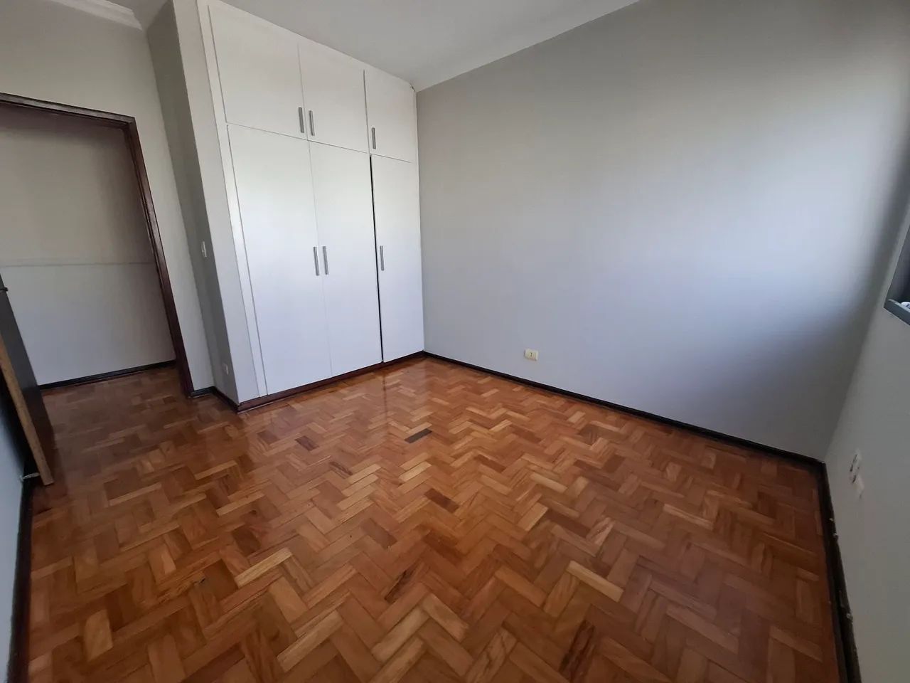 Apto próximo à XV de Novembro - Foto 4